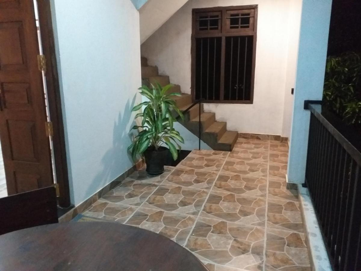 Hotel La Felicita Mirissa Esterno foto