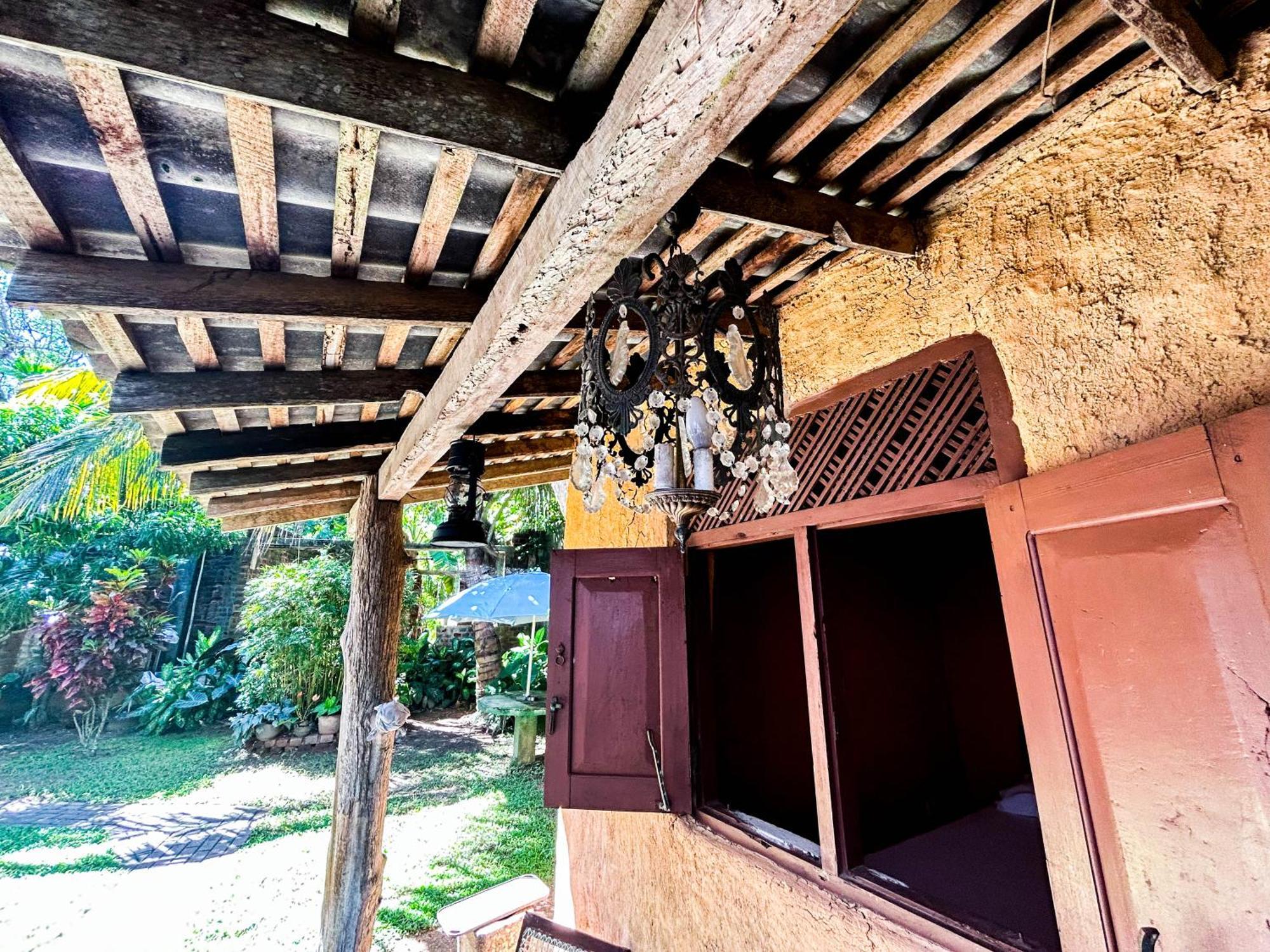 Hotel La Felicita Mirissa Esterno foto