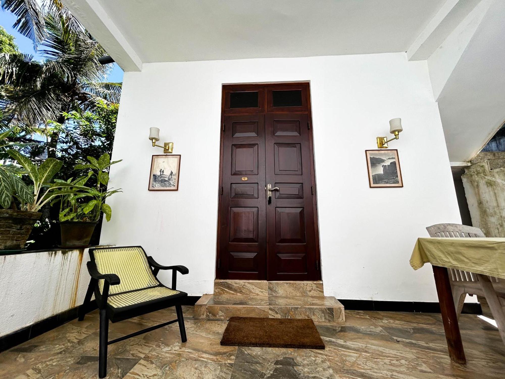 Hotel La Felicita Mirissa Esterno foto